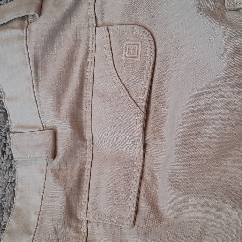 5.11 Tactical Ripstop Hand Altered Shorts - Picture 4 of 7